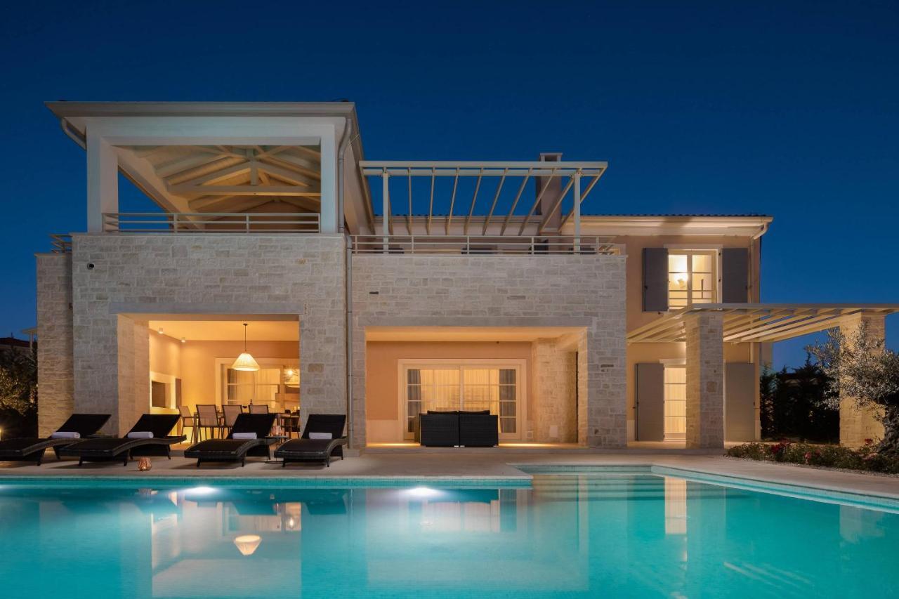 Villa Blanche By Ilc Brtonigla Exteriér fotografie